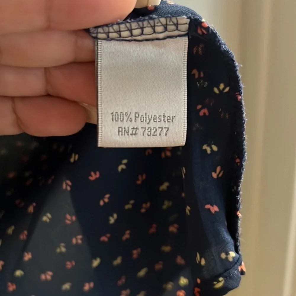 Lauren Conrad Navy Blue Pleated Neck Blouse. Size S - Picture 9 of 10